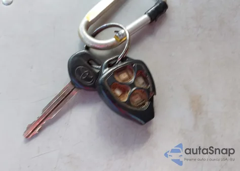 2006 Toyota Rav4 из США, поврежденный, VIN JTMZD33V865011148